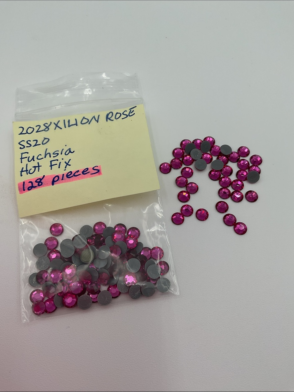 Swarovski • Color: Fuchsia, 2028 XILION Rose Hotfix Rhinestones